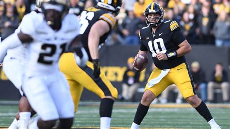iowa vs purdue today.
